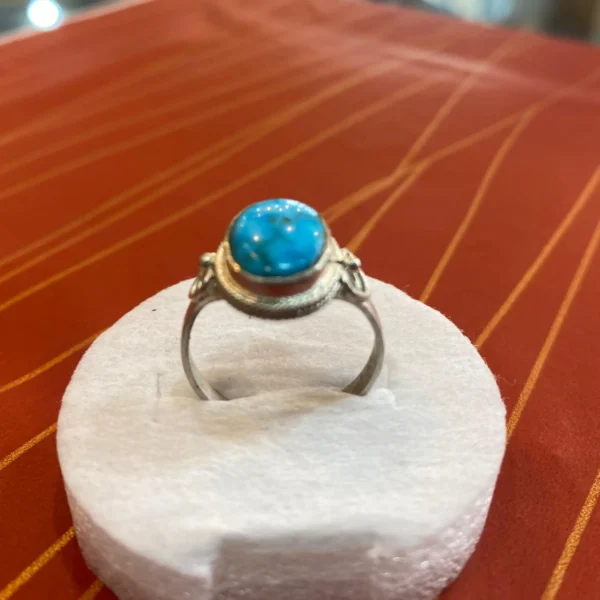 Turquoise stone ring