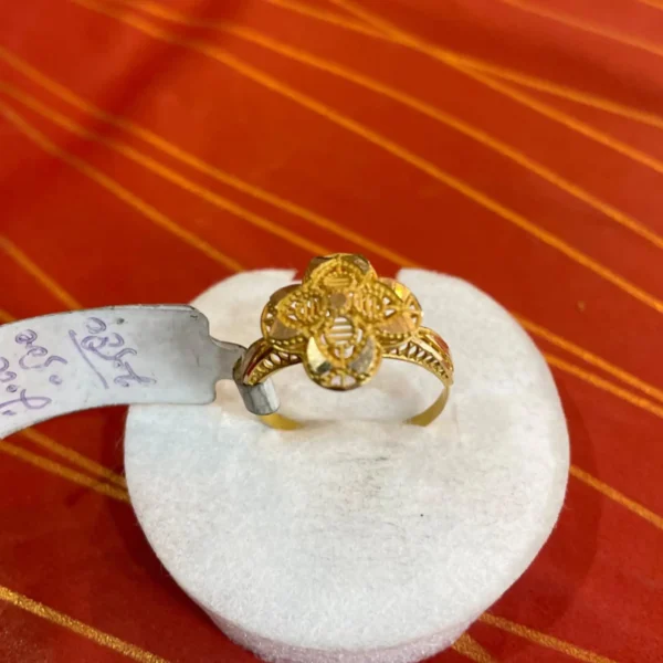 luxury gold ring