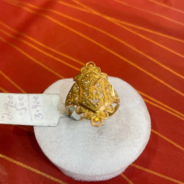 twisted gold ring