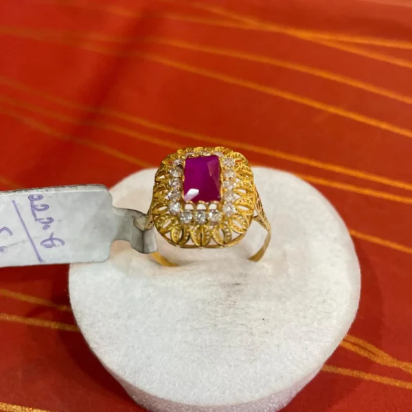 Unique gold ring