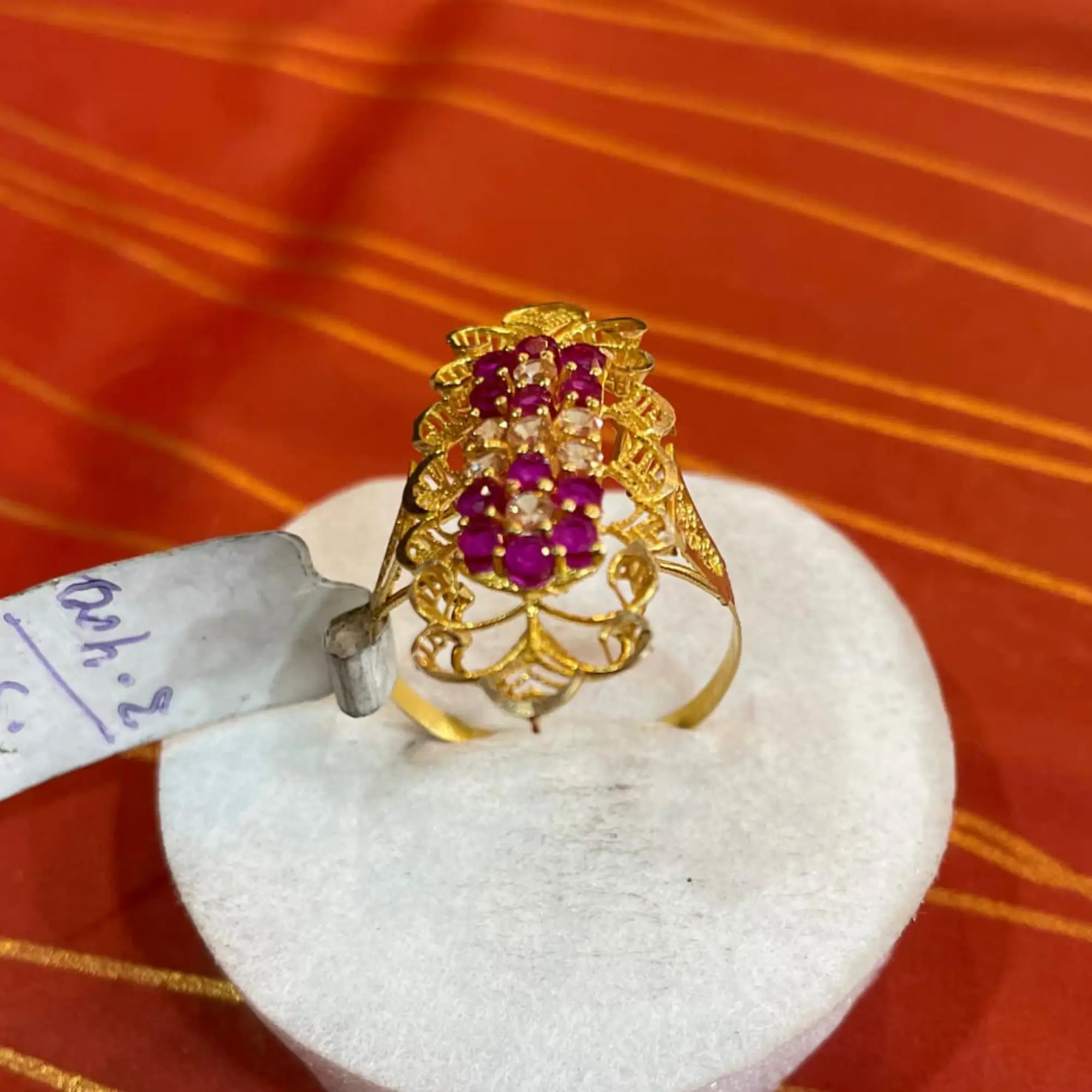 Unique gold ring