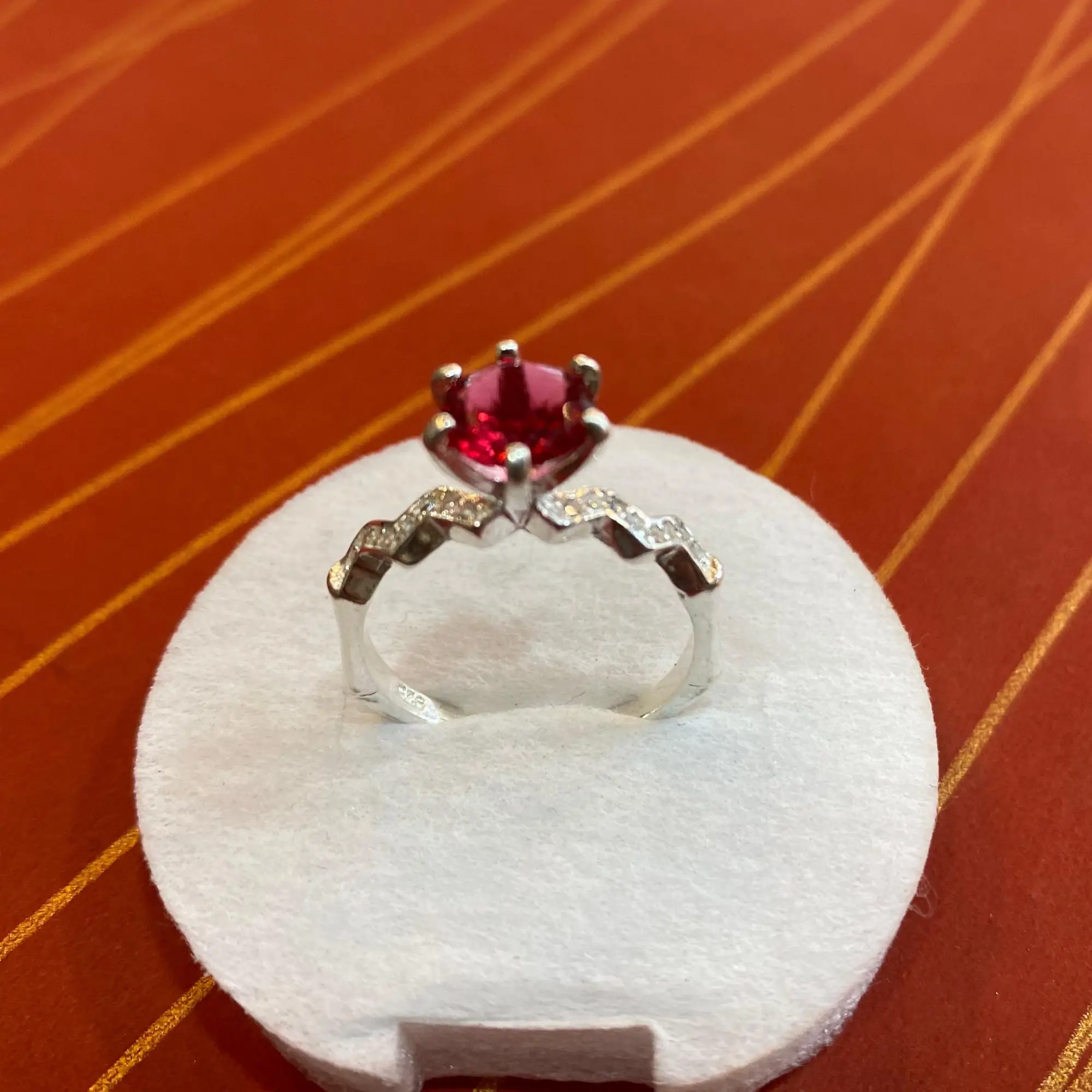 Classic silver ring